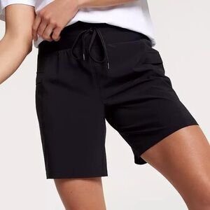 NEW! Calia Truelight 7” Bermuda Shorts